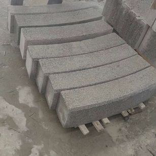廊坊芝麻白弧形路牙石