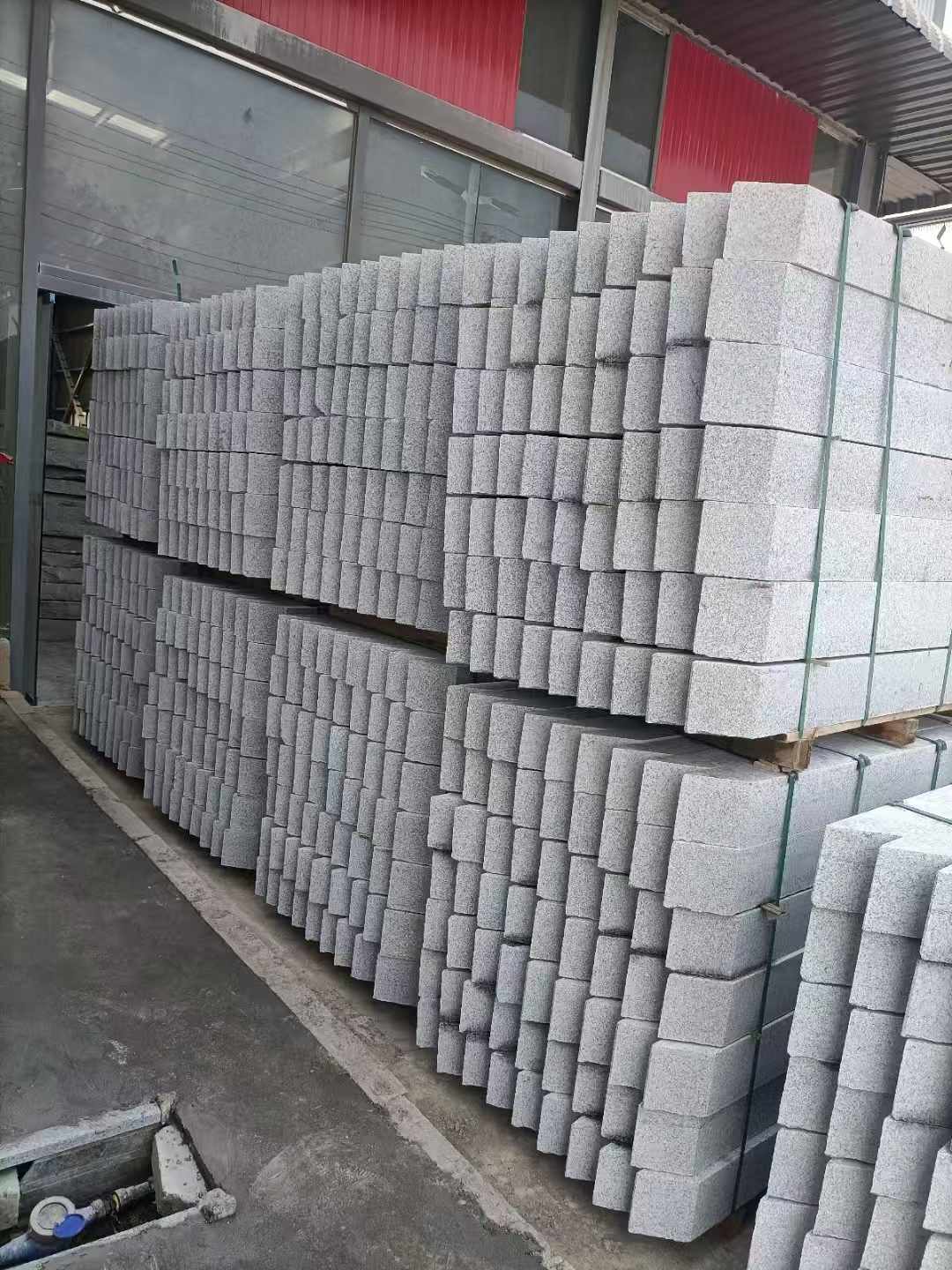 廊坊芝麻白树围石 树池