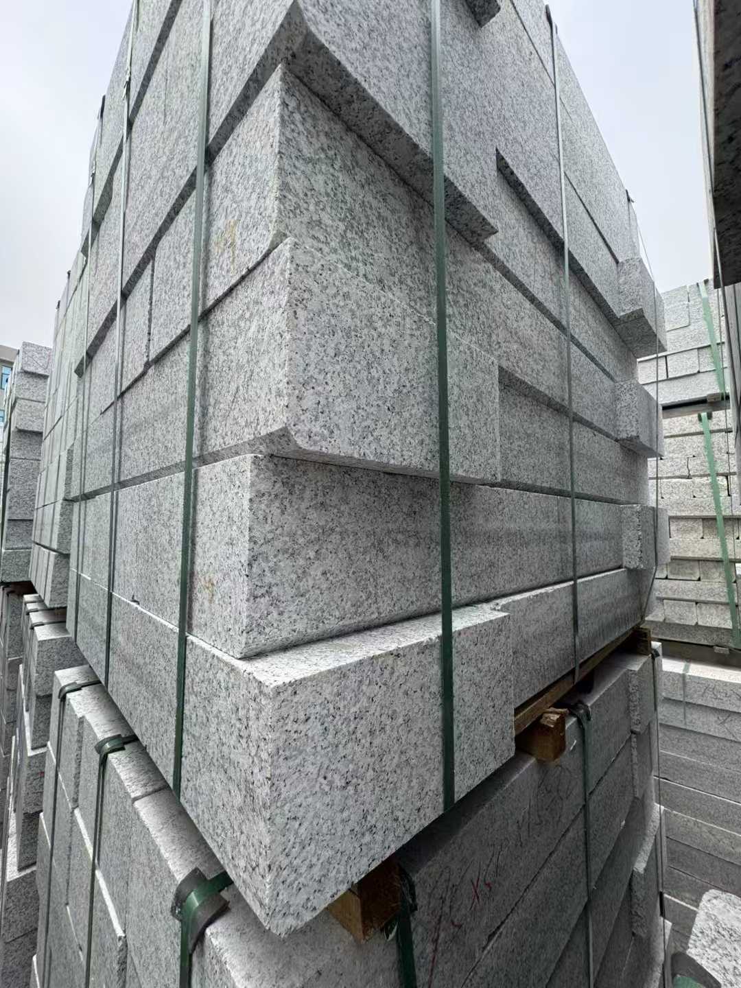 廊坊芝麻白路牙石 马路牙子