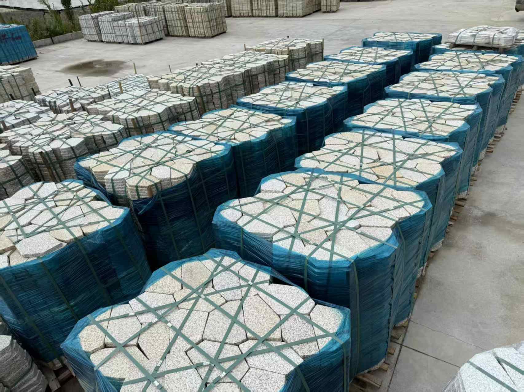 廊坊黄金麻冰裂纹 碎拼